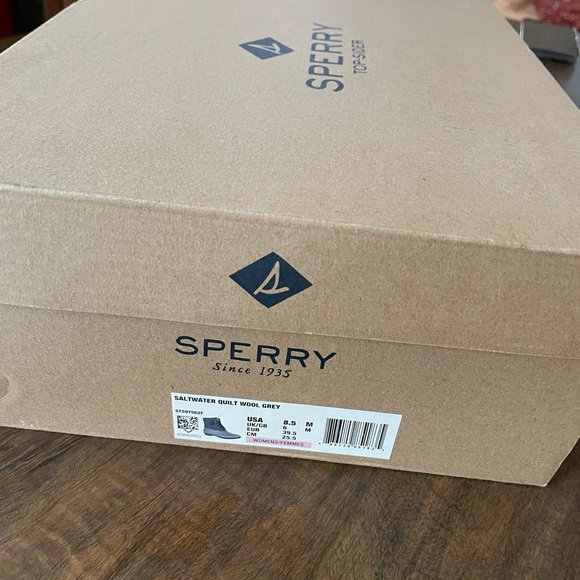 SPERRY Womens short winter boots - Picture 4 of 5